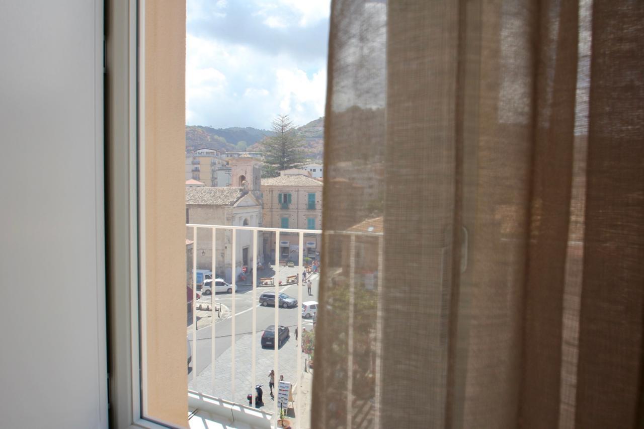 Townhouse Tropea Bed & Breakfast ภายนอก รูปภาพ