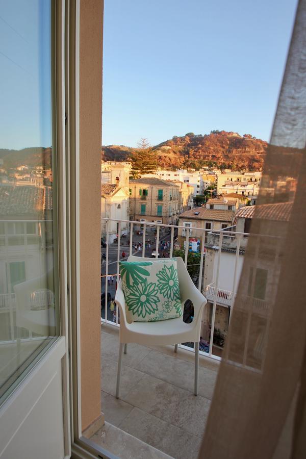 Townhouse Tropea Bed & Breakfast ภายนอก รูปภาพ